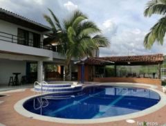 Hermosa finca económica para alojamiento y eventos  - Finca en Pereira, Risaralda